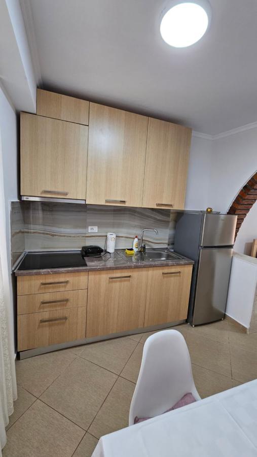 Aliaj Guest House Berat Exterior foto